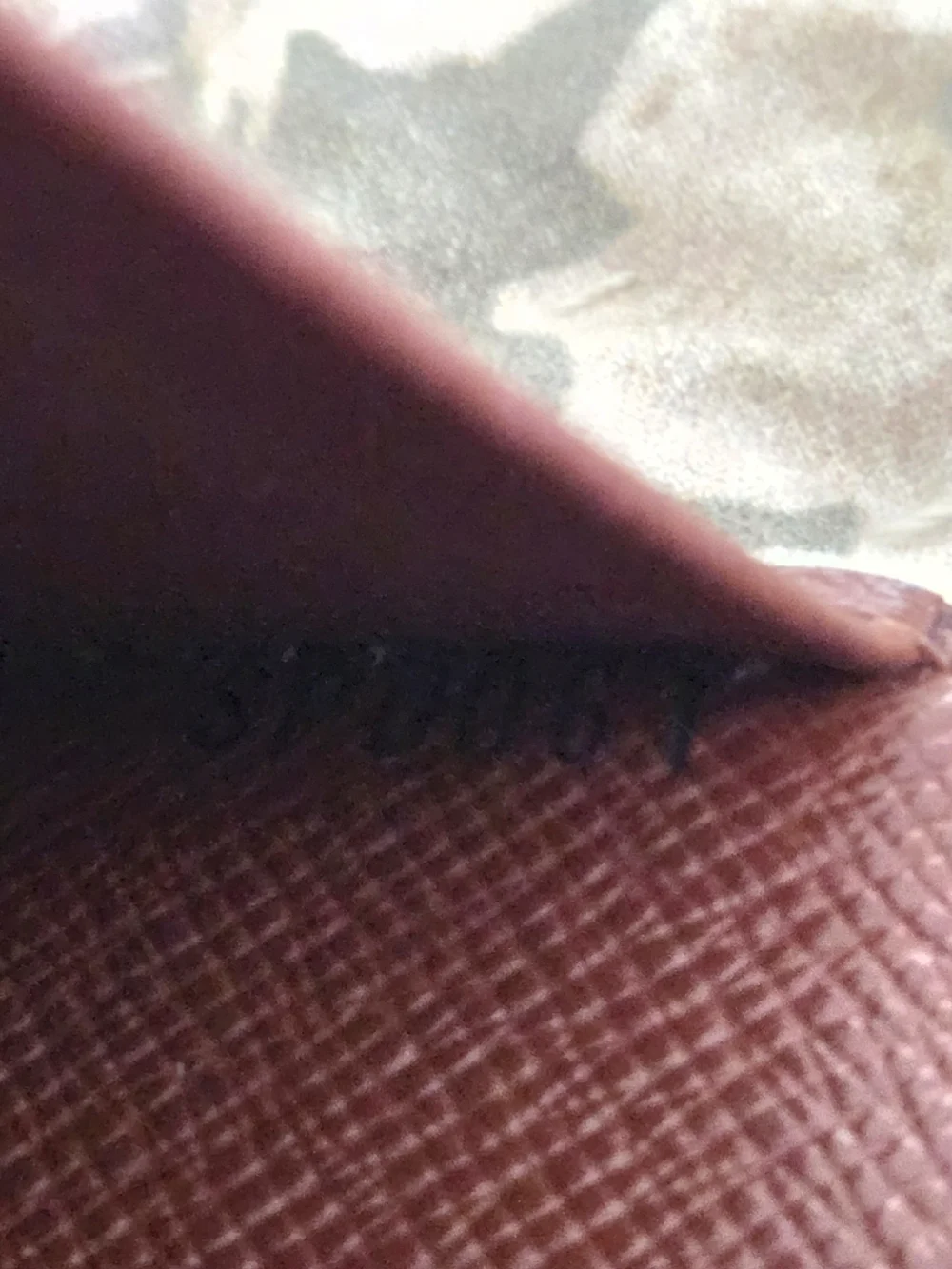 Louis Vuitton Monogram Canvas Medium Agenda - Picture 10 of 12